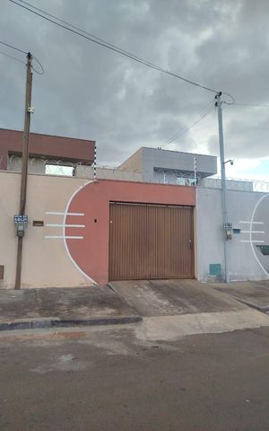 Casa para alugar com 150m², 3 quartos e 2 vagasFachada