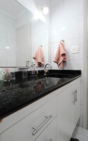 Casa à venda com 125m², 3 quartos e 2 vagasBanheiro 1