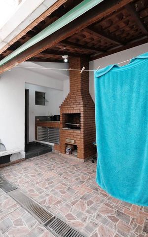Casa à venda com 125m², 3 quartos e 2 vagasÁrea de Serviço