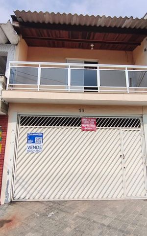 Casa à venda com 125m², 3 quartos e 2 vagas Casa à venda com 125m², 3 quartos e 2 vagasFachada