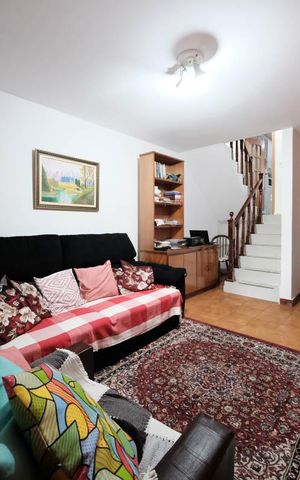 Casa à venda com 125m², 3 quartos e 2 vagasSala