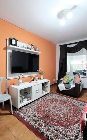 Casa à venda com 125m², 3 quartos e 2 vagasSala