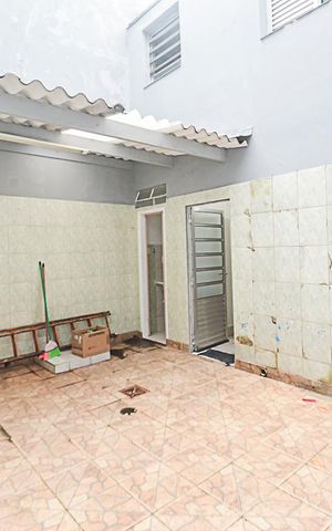 Casa à venda com 197m², 3 quartos e 2 vagas Casa à venda com 197m², 3 quartos e 2 vagasÁrea de Serviço