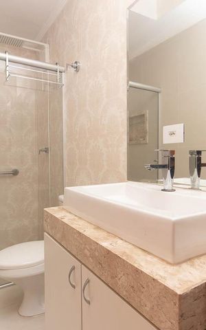 Casa à venda com 260m², 3 quartos e 3 vagasBanheiro Social