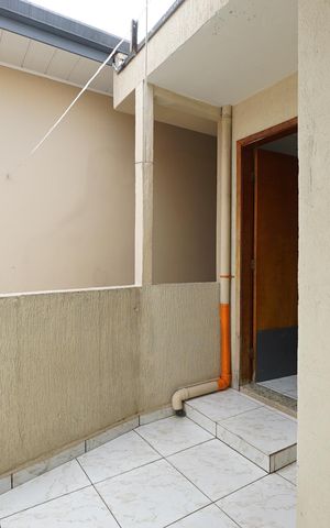 Casa para alugar com 37m², 1 quarto e 1 vagaÁrea de Serviço