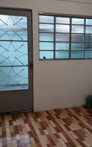 Casa para alugar com 50m², 1 quarto e sem vaga Casa para alugar com 50m², 1 quarto e sem vagaSala