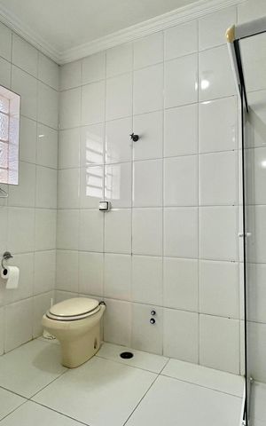 Casa para alugar com 209m², 3 quartos e 3 vagas Casa para alugar com 209m², 3 quartos e 3 vagasBanheiro