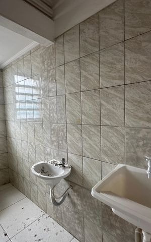 Studio para alugar com 26m², 1 quarto e sem vaga Studio para alugar com 26m², 1 quarto e sem vagaBanheiro