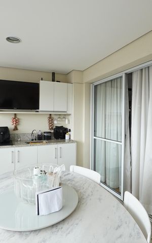 Apartamento para alugar com 109m², 3 quartos e 2 vagasVaranda