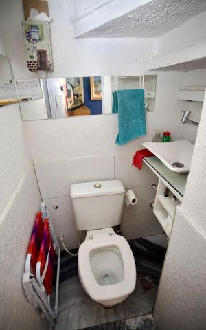 Casa de condomínio à venda com 100m², 2 quartos e 1 vaga Casa de condomínio à venda com 100m², 2 quartos e 1 vagaLavabo