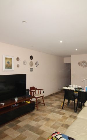 Casa à venda com 180m², 3 quartos e 2 vagasSala
