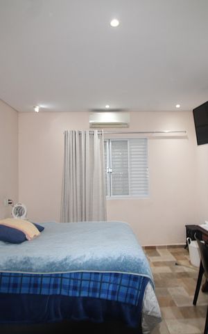 Casa à venda com 180m², 3 quartos e 2 vagasQuarto 1