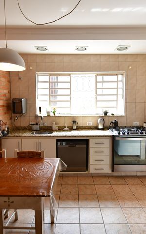 Casa para alugar com 143m², 3 quartos e 2 vagasCozinha