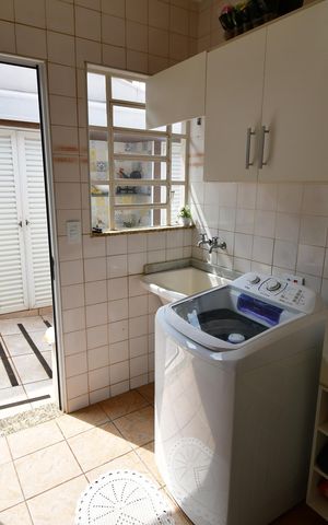 Casa para alugar com 143m², 3 quartos e 2 vagasÁrea de Serviço