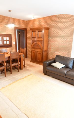 Casa para alugar com 143m², 3 quartos e 2 vagasSala
