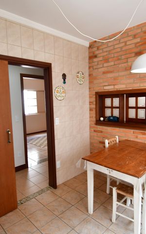 Casa para alugar com 143m², 3 quartos e 2 vagasCozinha