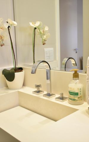 Apartamento à venda com 72m², 2 quartos e 2 vagasBanheiro Social