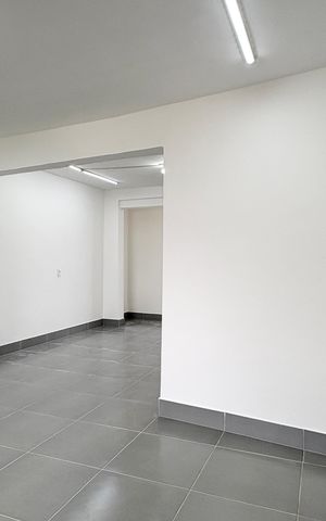 Studio para alugar com 150m², 1 quarto e sem vaga Studio para alugar com 150m², 1 quarto e sem vagaÁrea de Serviço