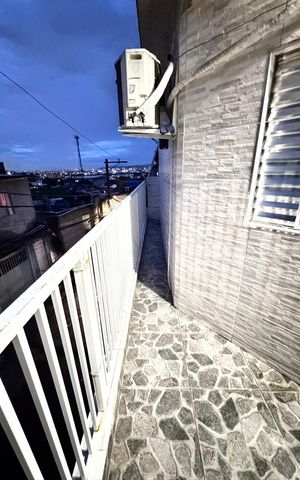 Casa à venda com 120m², 3 quartos e 1 vaga Casa à venda com 120m², 3 quartos e 1 vagaVaranda