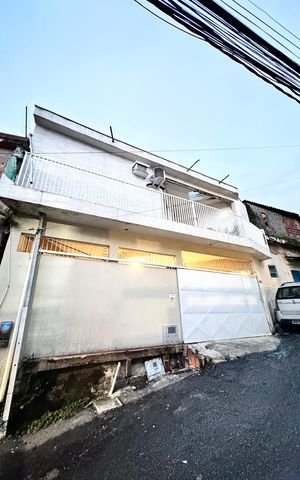 Casa à venda com 120m², 3 quartos e 1 vaga Casa à venda com 120m², 3 quartos e 1 vagaFachada