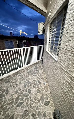 Casa à venda com 120m², 3 quartos e 1 vaga Casa à venda com 120m², 3 quartos e 1 vagaVaranda