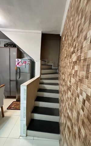 Casa à venda com 120m², 3 quartos e 1 vaga Casa à venda com 120m², 3 quartos e 1 vagaCorredor