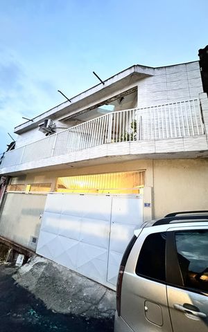 Casa à venda com 120m², 3 quartos e 1 vaga Casa à venda com 120m², 3 quartos e 1 vagaFachada