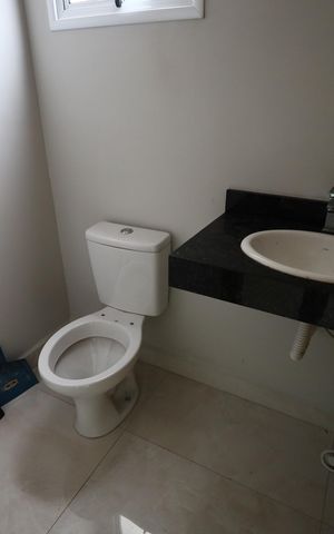 Casa para alugar com 260m², 3 quartos e 4 vagasLavabo