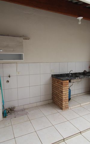 Casa para alugar com 142m², 3 quartos e 2 vagasÁrea de Serviço