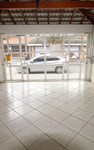 Casa para alugar com 142m², 3 quartos e 2 vagasGaragem