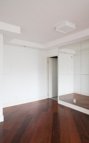 Apartamento à venda com 78m², 3 quartos e 2 vagas Apartamento à venda com 78m², 3 quartos e 2 vagasSala