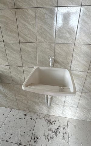 Studio para alugar com 26m², 1 quarto e sem vaga Studio para alugar com 26m², 1 quarto e sem vagaBanheiro