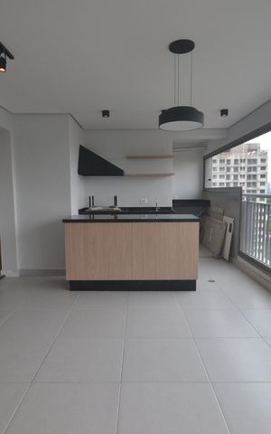 Apartamento para alugar com 120m², 3 quartos e 2 vagasVaranda