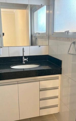 Apartamento para alugar com 82m², 2 quartos e 1 vaga Apartamento para alugar com 82m², 2 quartos e 1 vagaBanheiro 2