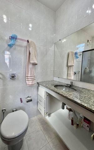 Apartamento para alugar com 96m², 3 quartos e 2 vagas Apartamento para alugar com 96m², 3 quartos e 2 vagasBanheiro da Suíte