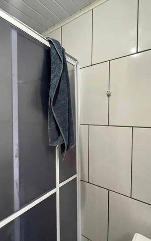Casa à venda com 80m², 3 quartos e 2 vagas Casa à venda com 80m², 3 quartos e 2 vagasBanheiro 2
