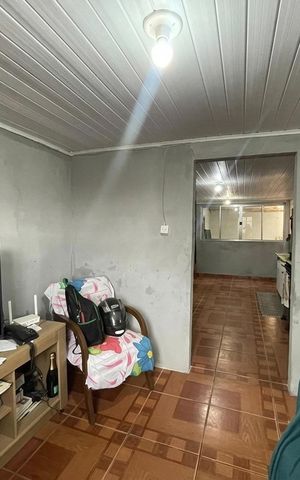 Casa à venda com 80m², 3 quartos e 2 vagas Casa à venda com 80m², 3 quartos e 2 vagasSala