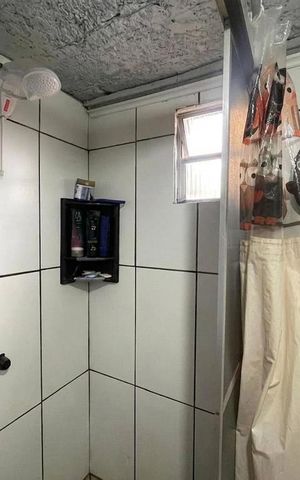 Casa à venda com 80m², 3 quartos e 2 vagas Casa à venda com 80m², 3 quartos e 2 vagasBanheiro 2