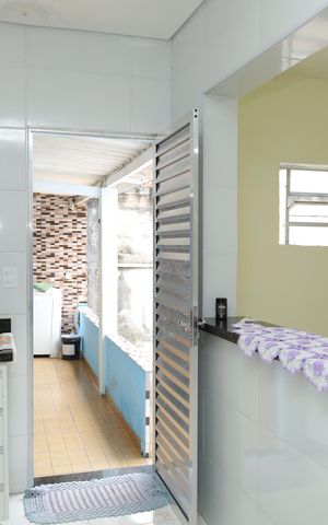 Casa à venda com 200m², 2 quartos e 2 vagasCozinha