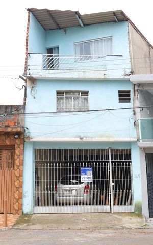 Casa à venda com 200m², 2 quartos e 2 vagasFachada - Placa GRANDE instalada no portão do imóvel, dia 18.09.2026 - Código da placa: MMGQ-1276