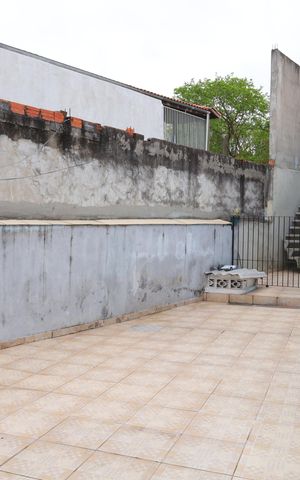 Casa à venda com 200m², 2 quartos e 2 vagasQuintal