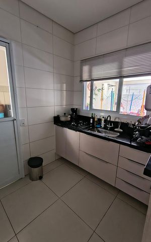 Casa para alugar com 115m², 3 quartos e 2 vagas Casa para alugar com 115m², 3 quartos e 2 vagasCozinha