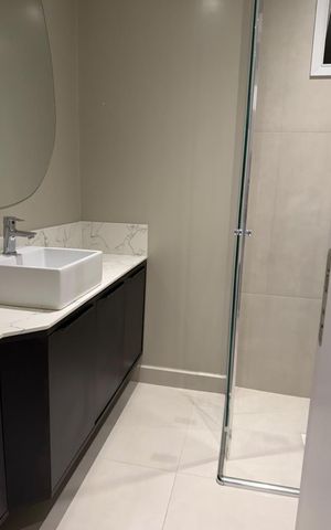 Apartamento para alugar com 67m², 2 quartos e 2 vagas Apartamento para alugar com 67m², 2 quartos e 2 vagasBanheiro