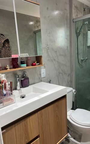 Apartamento à venda com 94m², 2 quartos e 2 vagas Apartamento à venda com 94m², 2 quartos e 2 vagasBanheiro