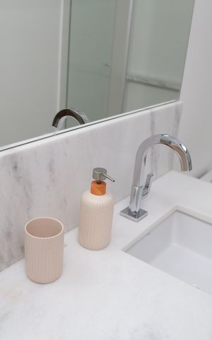 Apartamento para alugar com 72m², 2 quartos e 1 vagaBanheiro
