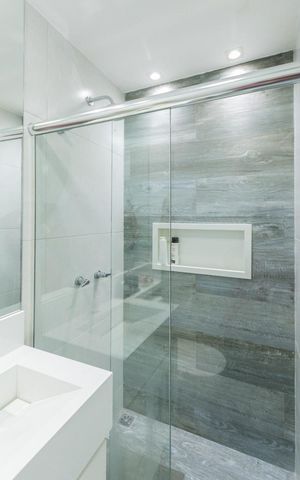 Apartamento à venda com 131m², 2 quartos e 1 vagaBanheiro