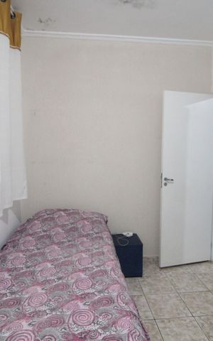 Casa à venda com 70m², 2 quartos e 2 vagasQuarto 2