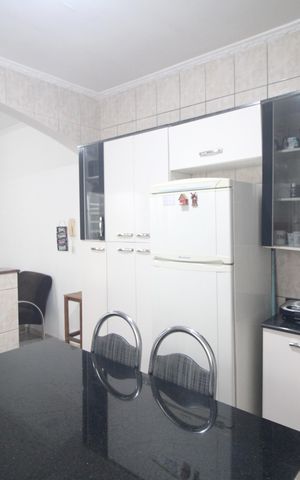 Casa à venda com 70m², 2 quartos e 2 vagasCozinha