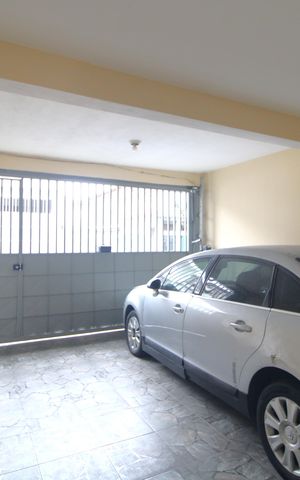 Casa à venda com 70m², 2 quartos e 2 vagasGaragem