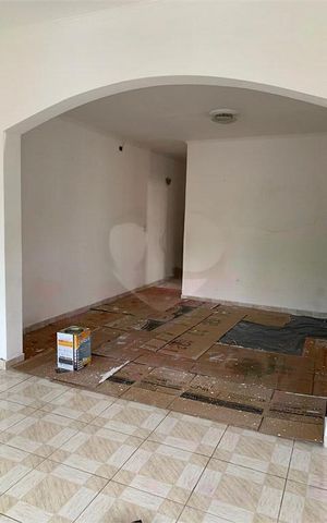 Casa à venda com 241m², 3 quartos e 3 vagas